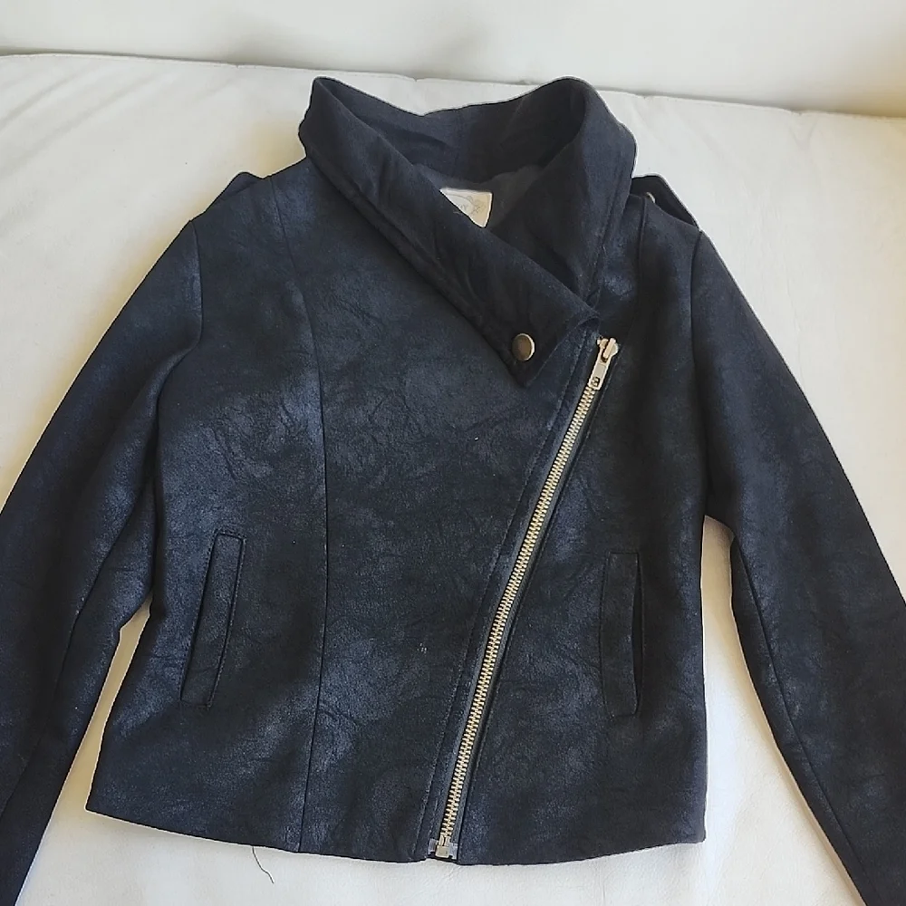 Mia Joy elegant black